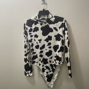 Brand new/Black and White Cow Print Women's Top
